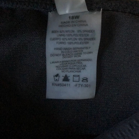 NWT Cyn&Luca baiting suit bottom - Picture 6 of 8